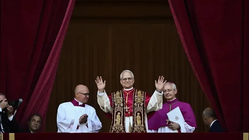 Lula cumprimenta novo papa e pede continuidade do legado de Francisco