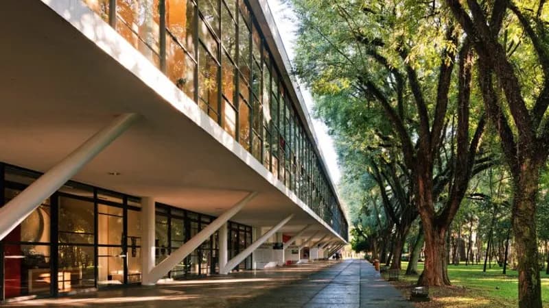 Museu Afro Brasil recebe Tiganá Santana e promove 7ª edição da Feira de Artes Gráficas gratuita