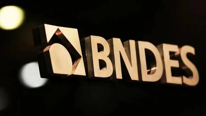 BNDES Atrai R$4,4 Bilhões: Indústria em Alta!