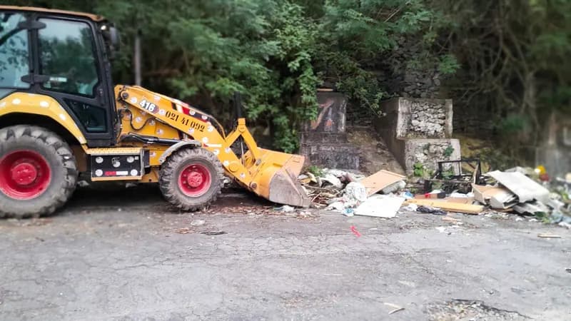 Prefeitura remove descarte irregular em via do Parque Continental