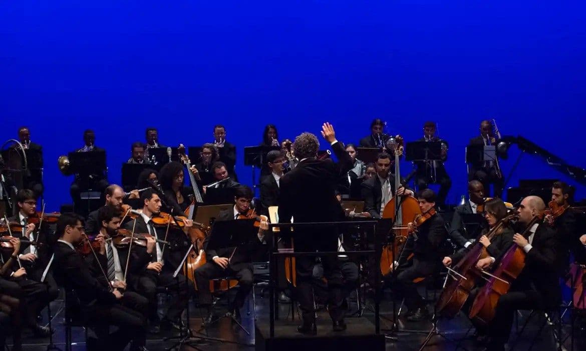 Orquestra de Câmara da USP faz 30 anos e homenageia Itamar Assumpção