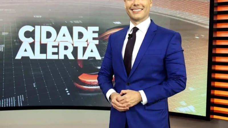 Saiu! Luiz Bacci deixa a Record após 30 anos!