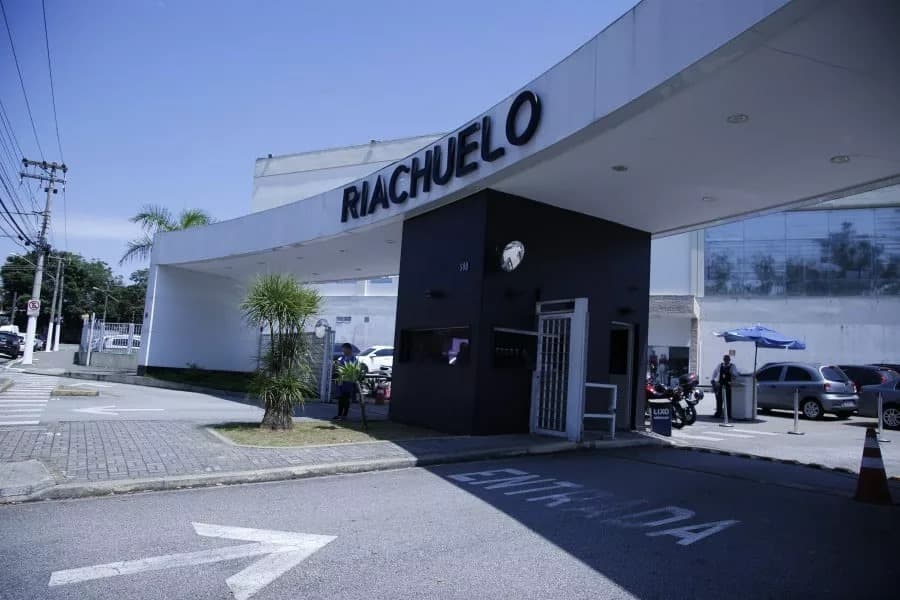 Riachuelo abre vagas para Auxiliares de Logística em Guarulhos; veja como se candidatar