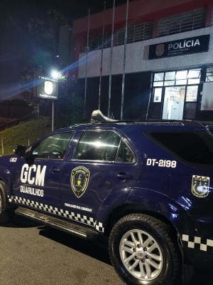 GCM prende homem com 844 porções de cocaína e maconha no Gopoúva