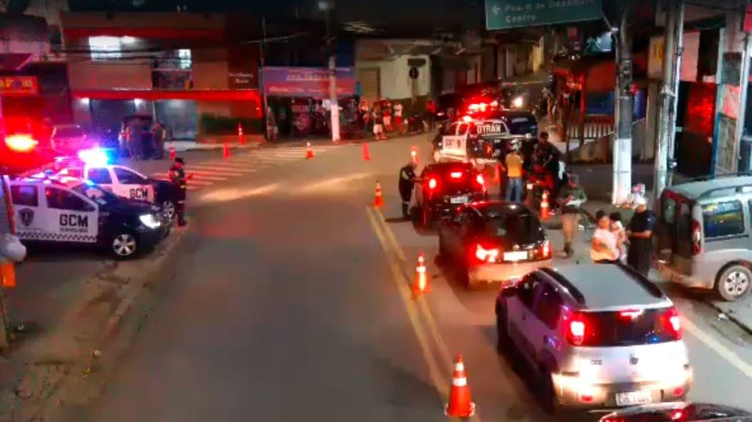 Blitz da Lei Seca em Guarulhos autua 63 motoristas e apreende 44 veículos
