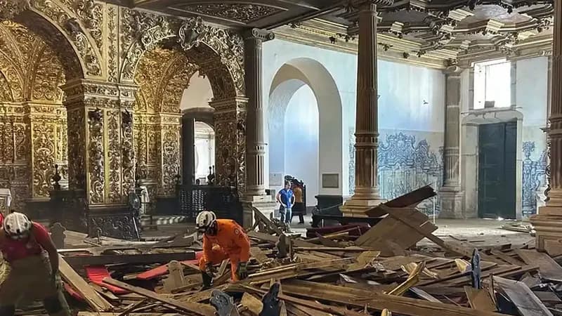 Desabamento de teto de igreja histórica causa morte de jovem na Bahia