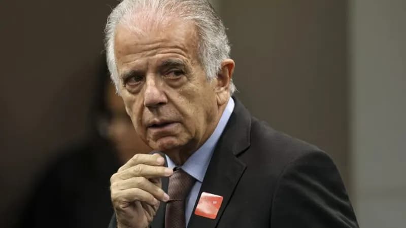 Nova Indústria Brasil: Evento com Lula tem cadeiras vazias e orçamento militar baixo
