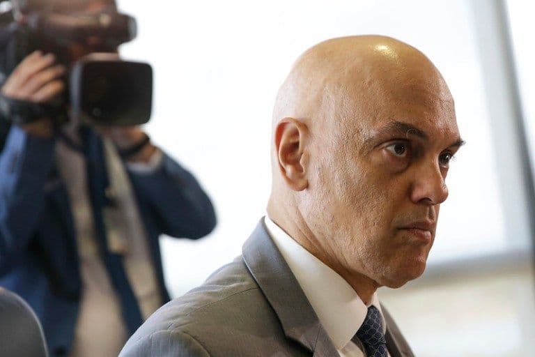 Rumble e TMTG desafiam Moraes nos EUA: Liberdade de expressão em risco?