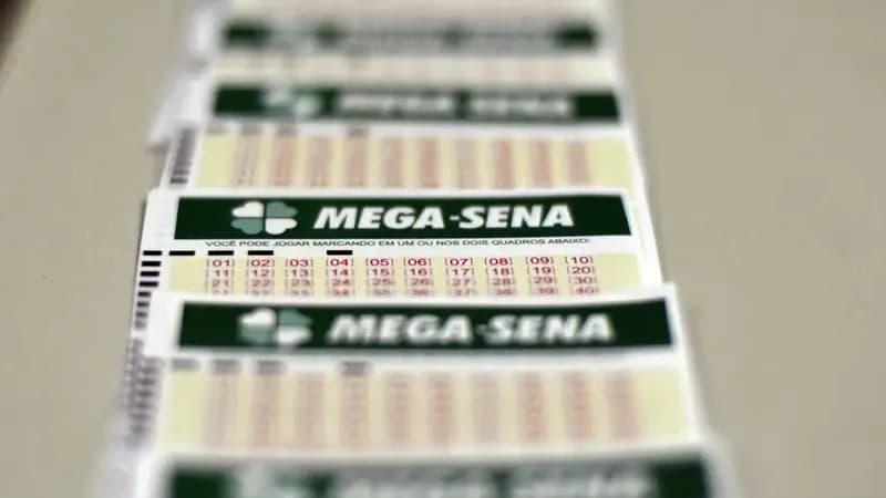 Mega-Sena acumula novamente e pode pagar prêmio de R$ 120 milhões