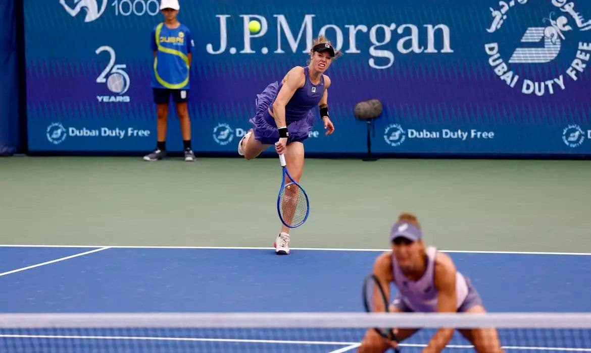 Duplas de Bia Haddad e de Luisa Stefani caem no WTA de Dubai