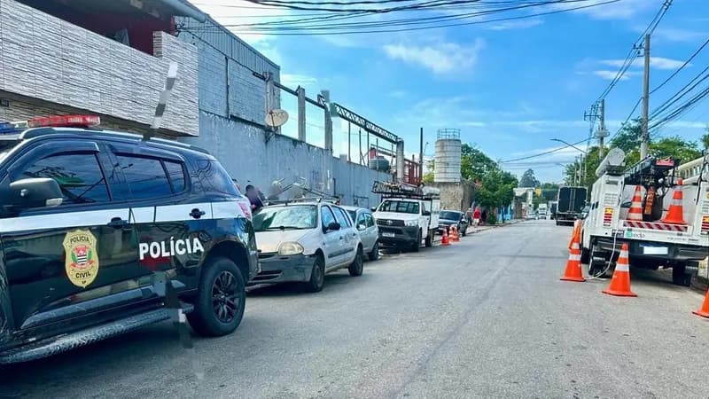 Operação descobre ‘gato’ de energia em fábrica de pisos de borracha no Presidente Dutra, em Guarulhos
