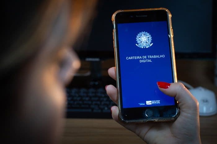 Desemprego sobe, mas mercado de trabalho mostra resiliência!