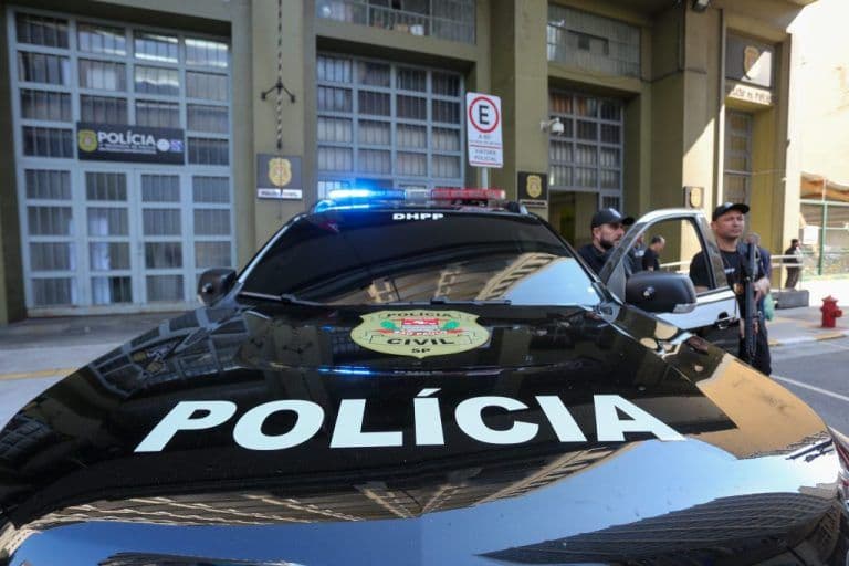 Corregedoria da PM de SP faz operação contra policiais suspeitos de envolvimento em assassinato no aeroporto