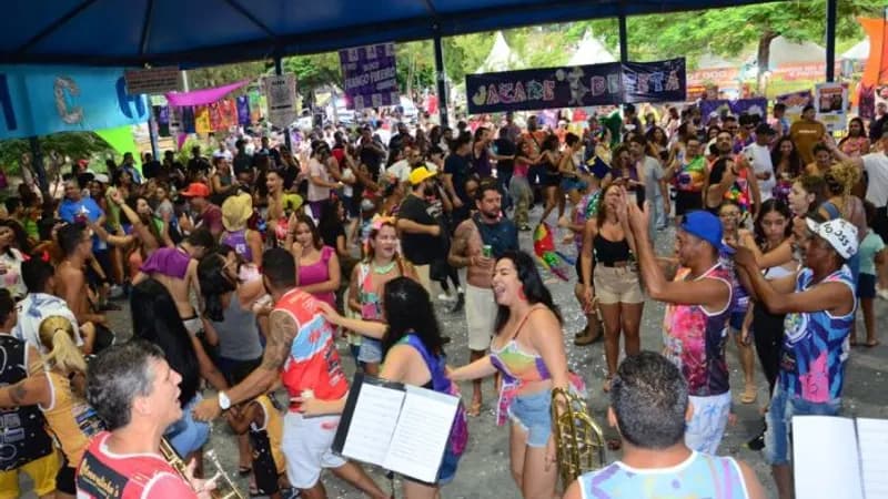 Blocos de rua alegram foliões no Carnaval 2025 em Guarulhos; veja programação
