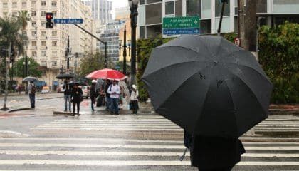 Previsão do tempo para terça-feira (18), em SP: dia será marcado por pancadas de chuva forte