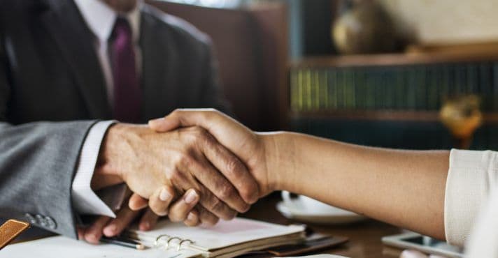Alerta Financeiro: Empresas Lutam Contra Endividamento!
