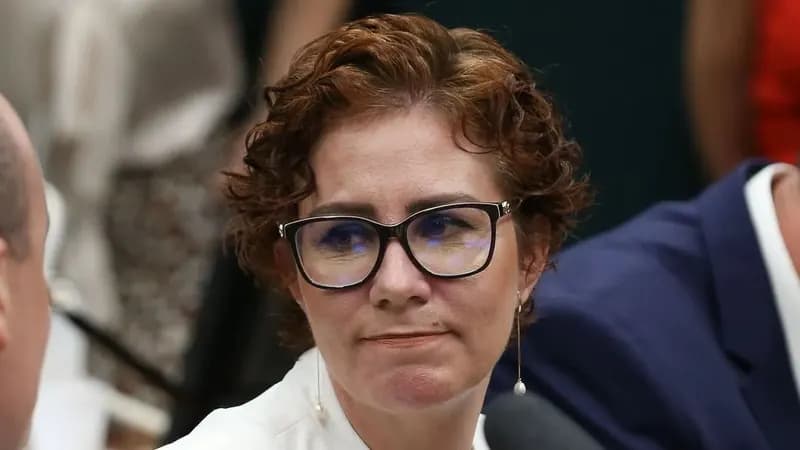Zambelli Ré: Relembre o Caso da Deputada Armada!