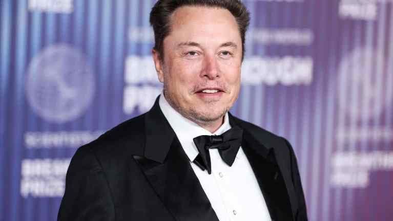 Futuro do TikTok nos EUA: Musk, Pressão Política e Alternativas à Venda