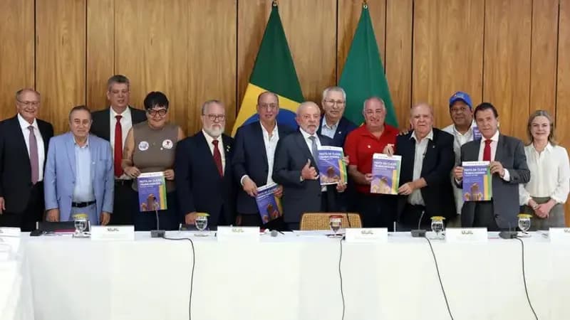Mais de 32 milhões são autônomos informais ou trabalham sem carteira