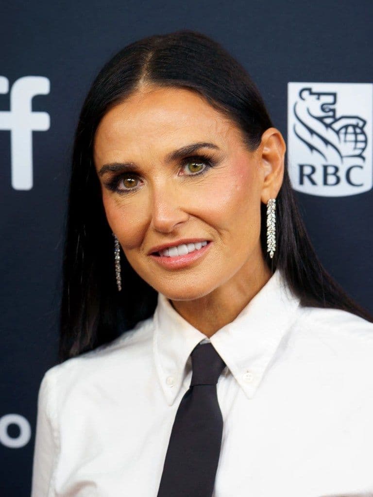 Demi Moore Revela Segredo para Superar a Ditadura da Beleza