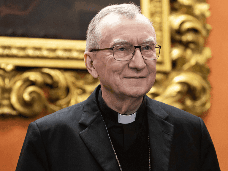 Papa e a Paz Mundial: Desafios e Alianças Estratégicas no Século XXI