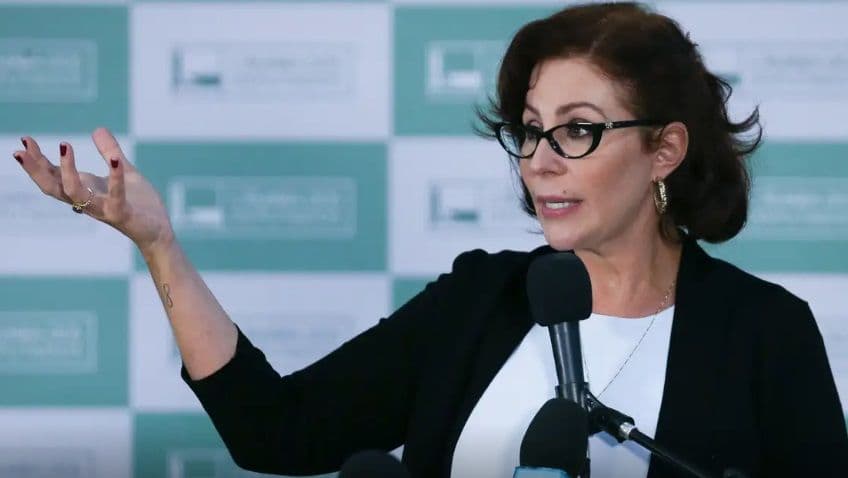Zambelli Tenta Reviravolta no STF: Câmara Decide?