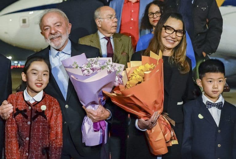 Gastos Secretos de Lula no Oriente Revelados!