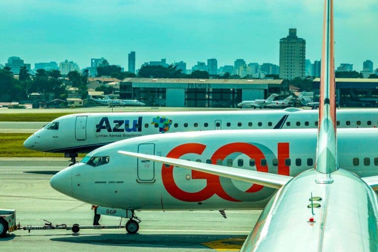 Procon-SP debate impactos da fusão entre a Azul e a Gol para os consumidores em audiência pública
