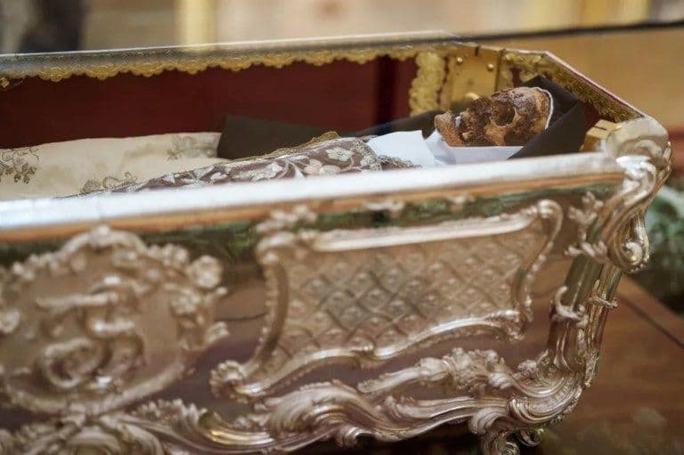 Segredo Revelado: O Túmulo de <a href="busca/Teresa d’Ávila" target="_blank">Teresa d’Ávila</a>!