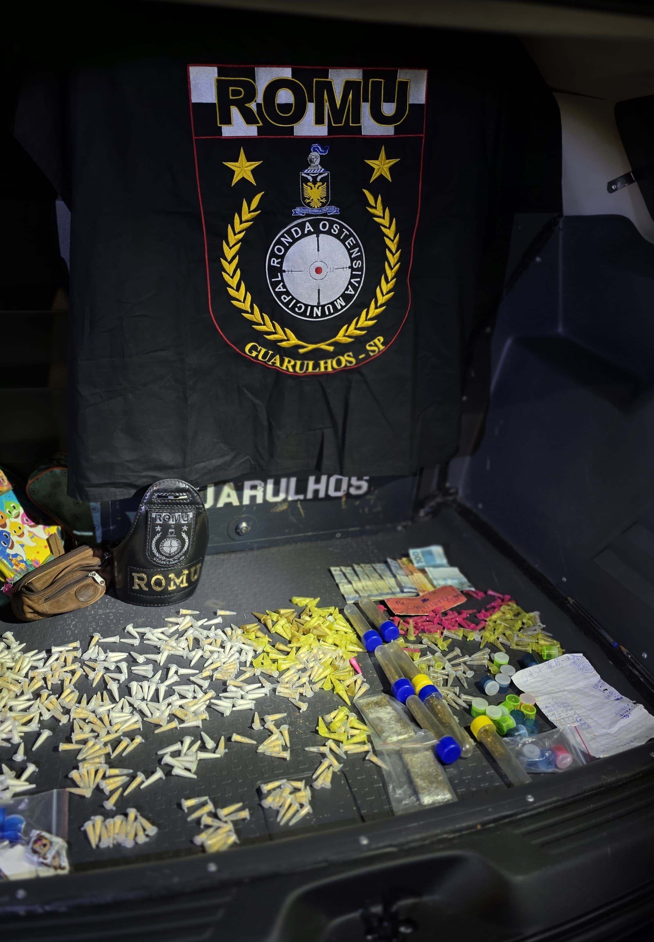 GCM prende traficante com quase 700 porções de drogas no Jardim da Mamãe