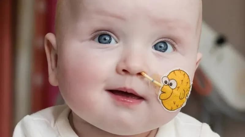 DNA 'Reescrito': Bebê vence doença rara com terapia inovadora!