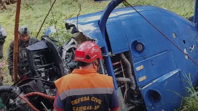 Helicóptero cai na Grande SP e duas pessoas morrem; uma criança e o piloto são resgatados com vida