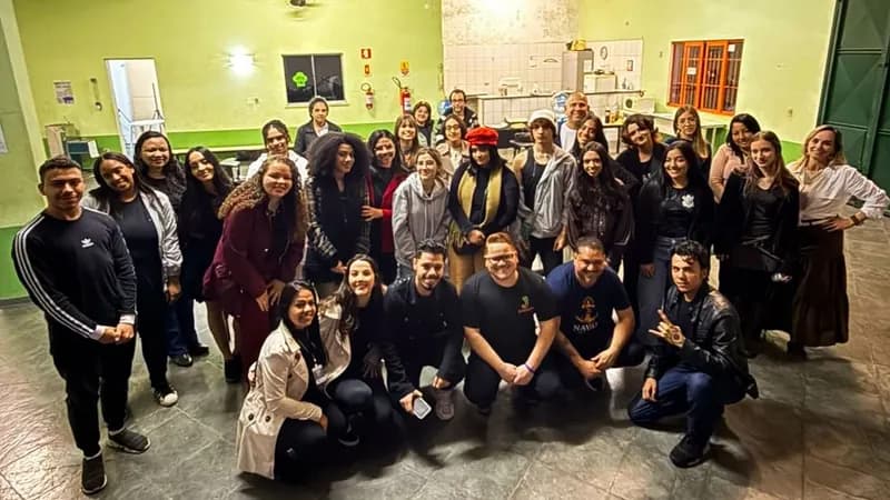 Prefeitura reúne jovens selecionados para o concurso Canta Juventude