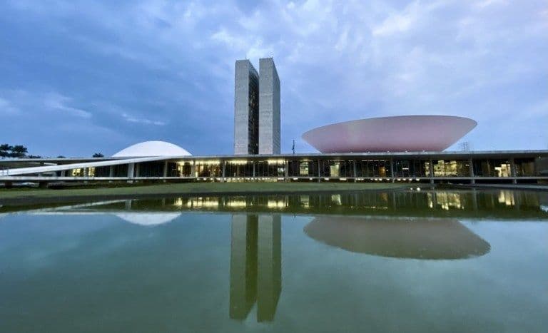Congresso esvaziado? Estratégias em Brasília