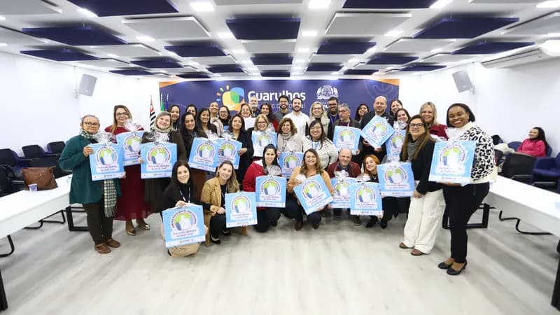 Escolas de Guarulhos com boas práticas em alfabetização são premiadas no Paço Municipal