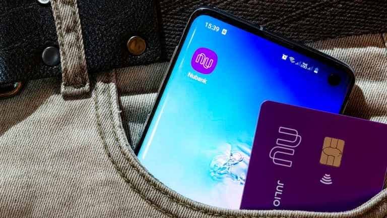 Nubank Alerta Clientes Sobre Apostas Online: Riscos Financeiros em Destaque