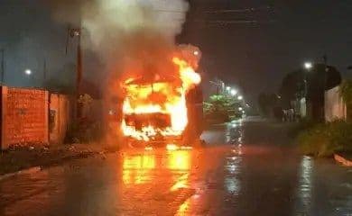 Após mais uma noite violenta, ônibus voltam a circular em Porto Velho