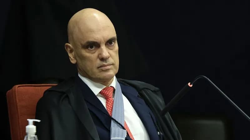Ato na Paulista clama por impeachment de Lula e Alexandre de Moraes