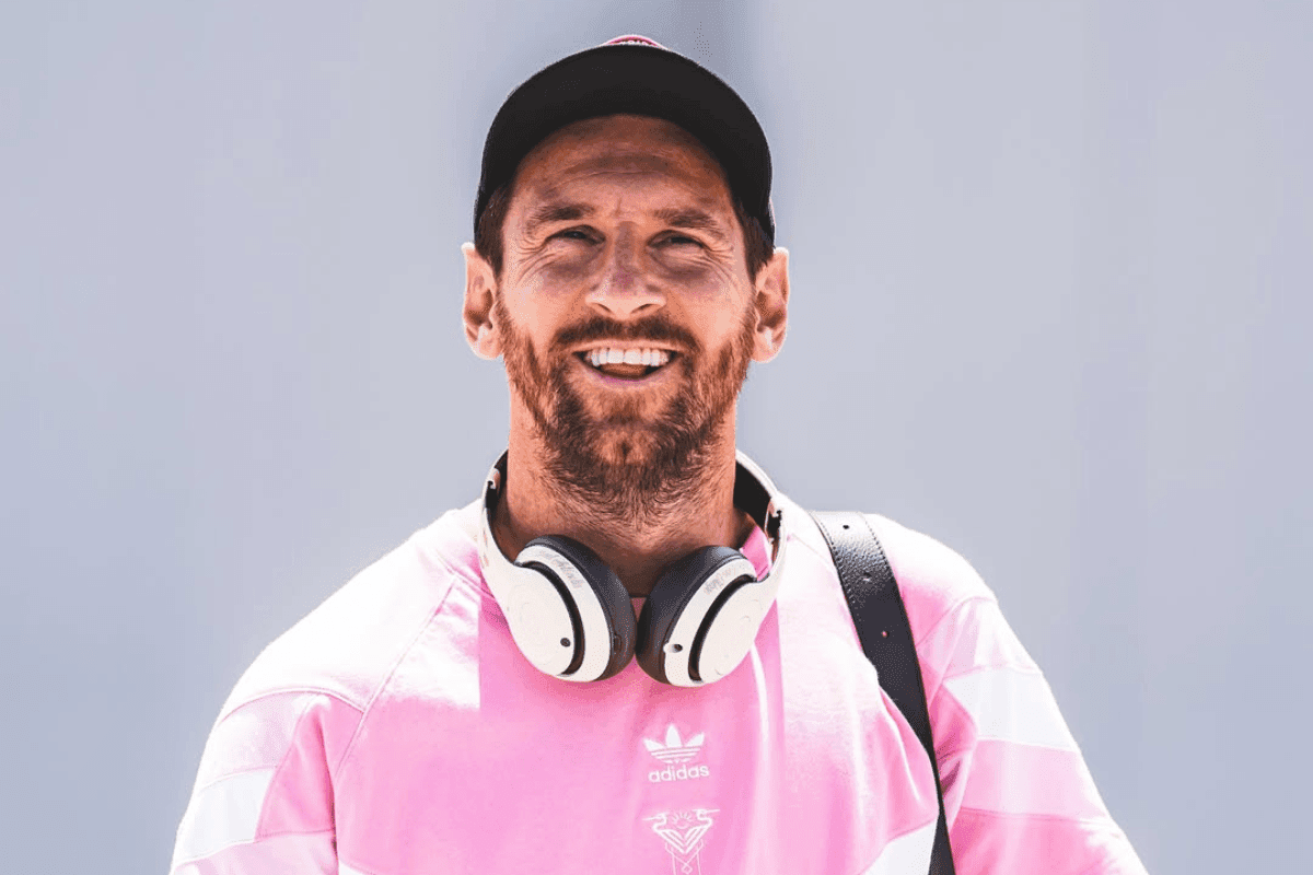Messi renova com Inter Miami e mira Copa de 2026!