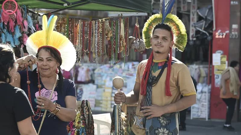 1ª Feira de Culturas Indígenas chama a atenção da população no Centro de Guarulhos