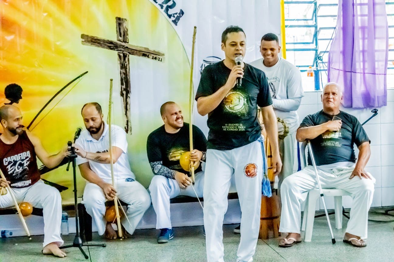 Escola da Prefeitura recebe gravação de documentário sobre capoeira no domingo