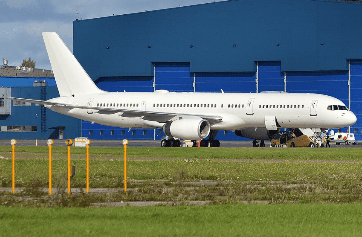 Aeronave Secreta dos EUA Pousa no Brasil: Qual a Missão?