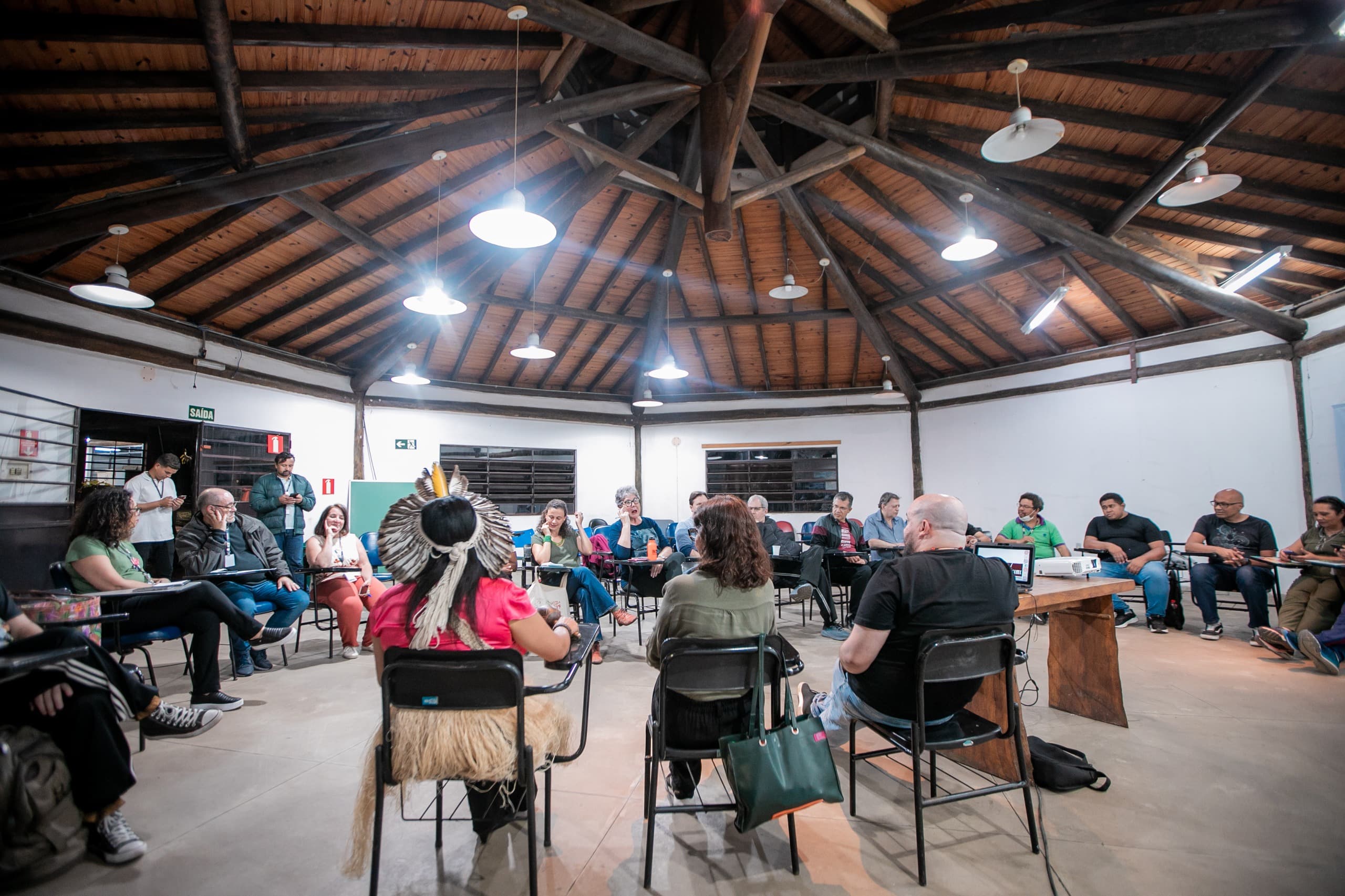 Encontro com educadores no Bosque Maia aborda luta e resistência dos povos indígenas