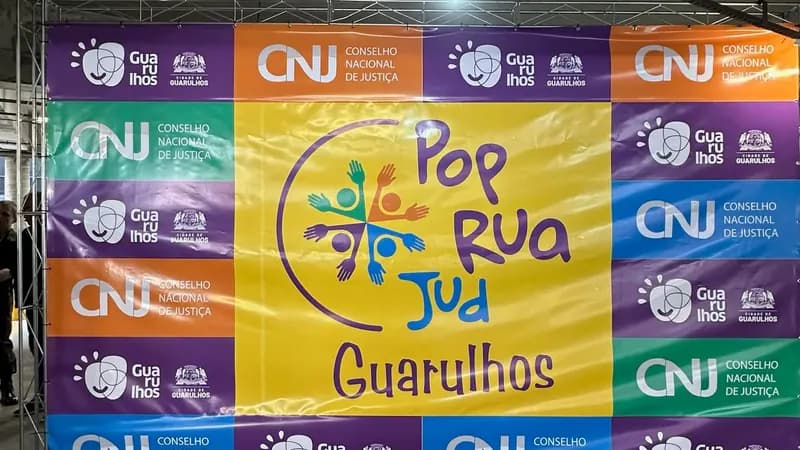 Fundo Social de Guarulhos leva serviços ao Pop Rua Jud no Teatro Adamastor