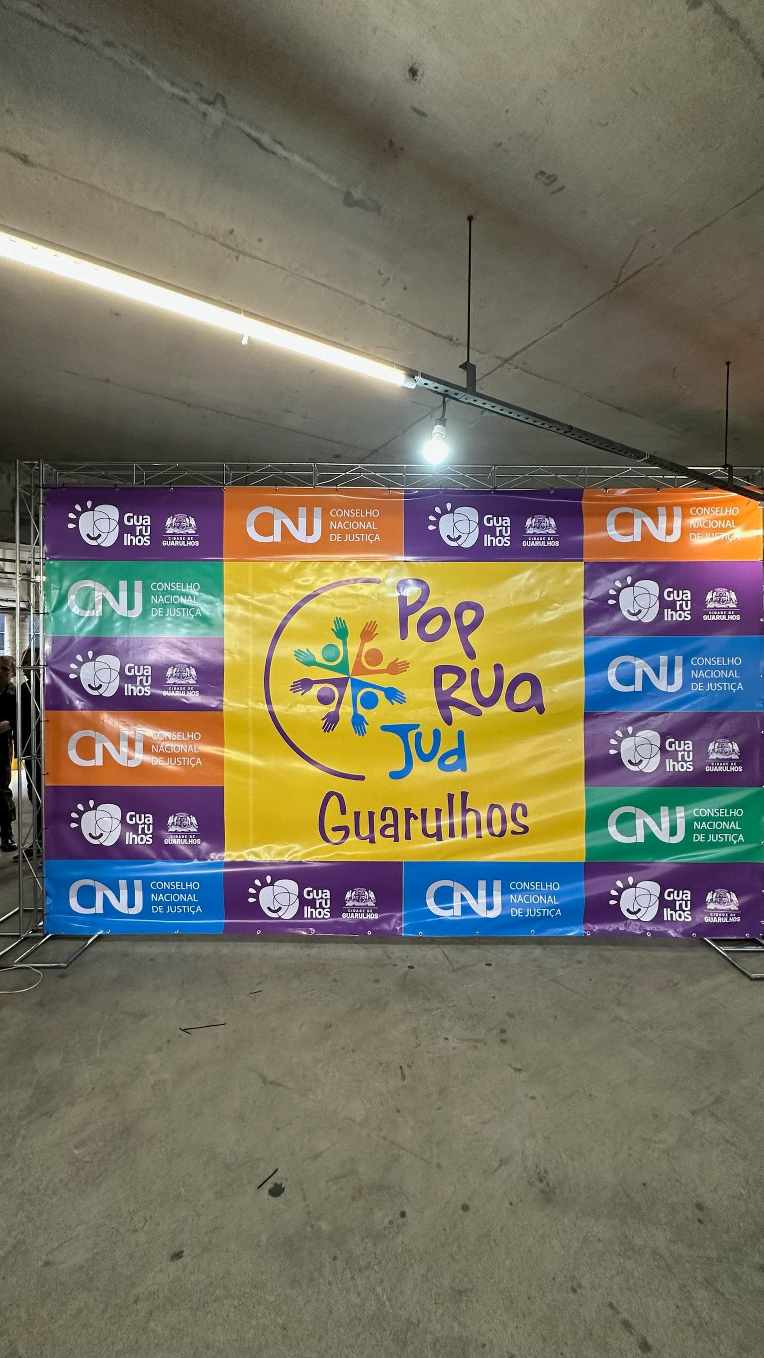 Fundo Social de Guarulhos leva serviços ao Pop Rua Jud no Teatro Adamastor