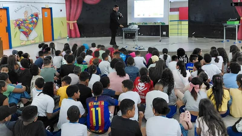 Projeto do Procon Guarulhos leva conhecimento sobre o consumo consciente às escolas