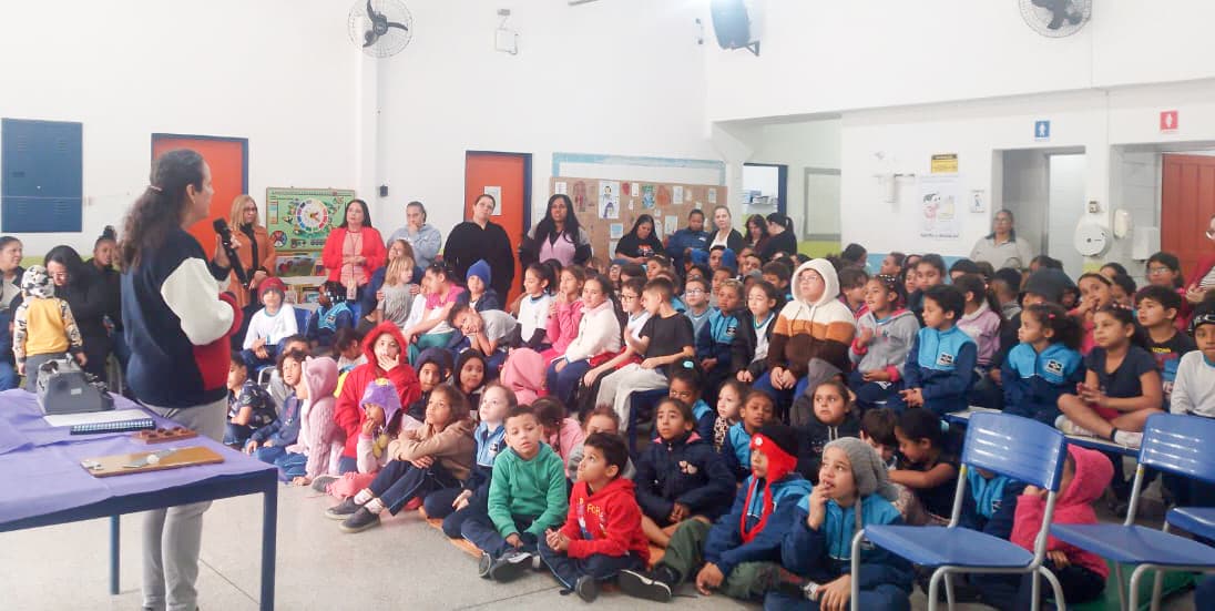 Prefeitura leva discussão sobre inclusão e acolhimento de PCDs à comunidade escolar do Taboão