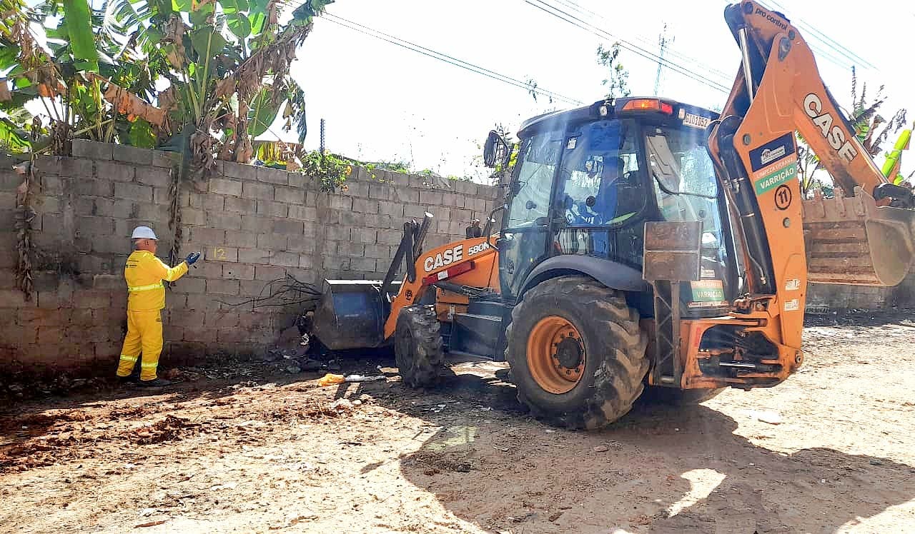 Prefeitura promove remoção de 300 toneladas de resíduos no Pimentas
