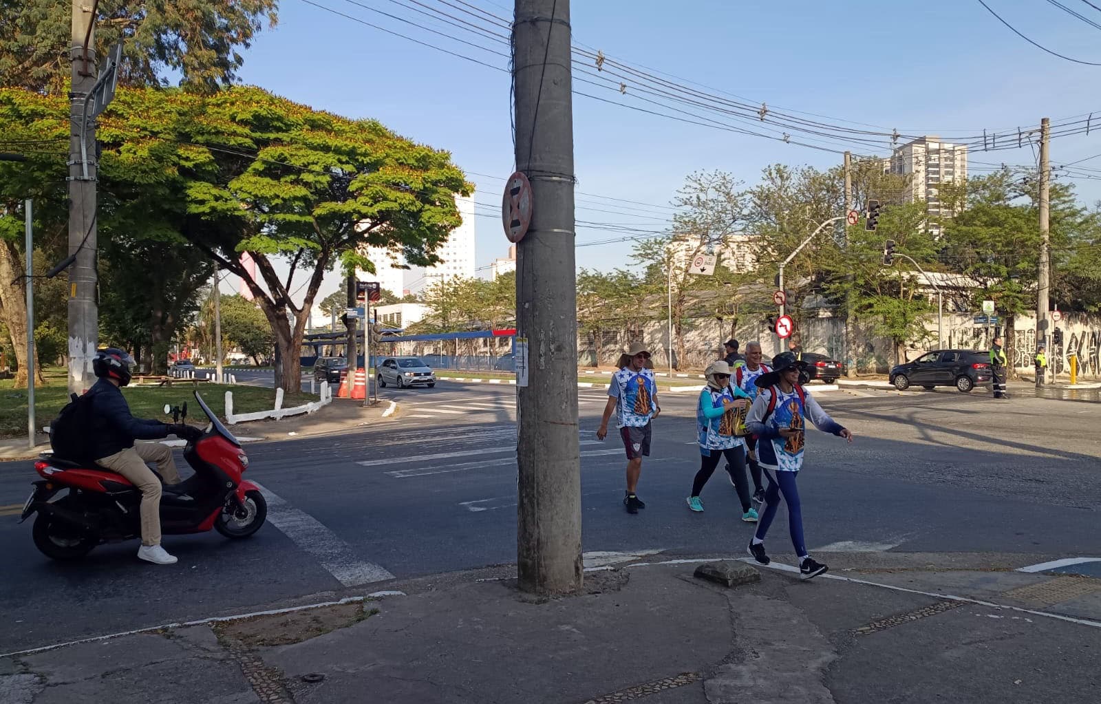 Prefeitura de Guarulhos colabora com peregrinos na passagem pela cidade rumo à Aparecida