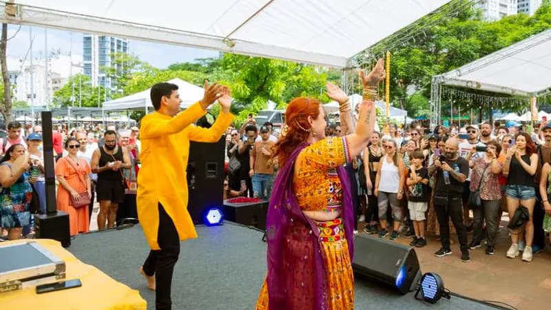 Festival Indiano em SP tem mais de 100 pratos típicos e show de luzes